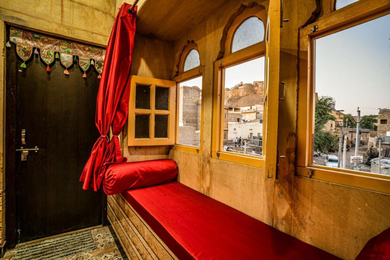 Hotel Tofu Safari ジャイサルメール エクステリア 写真